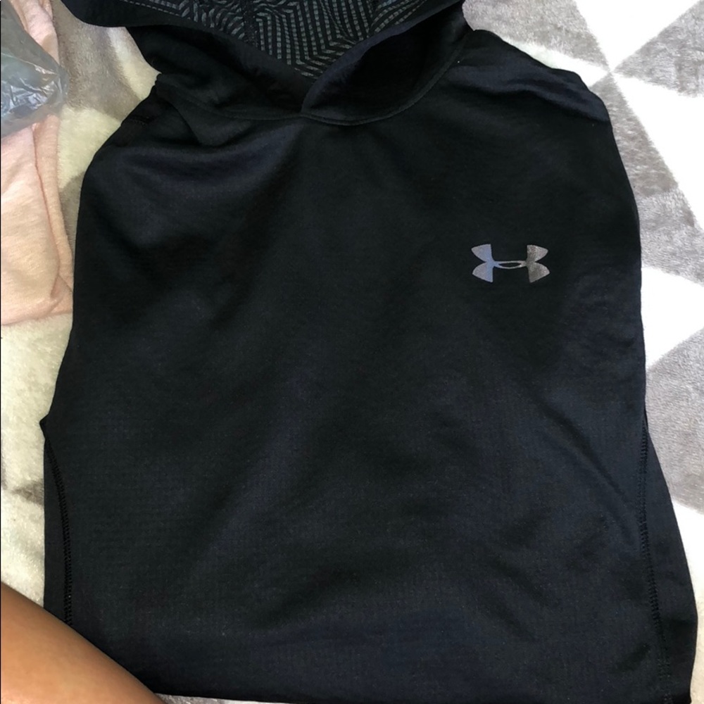 UNDER ARMOR | hooded long sleeve